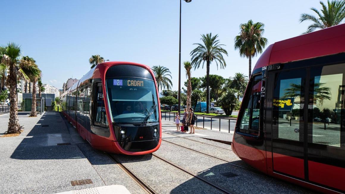 - Clim Ac - 5min Walk - 2min Tramway Appartement *